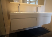 bespoke-white-bathroom-cabinet