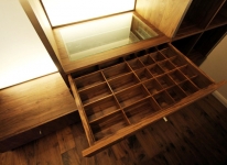 wood_finishes_sprayed_walnut_veneer